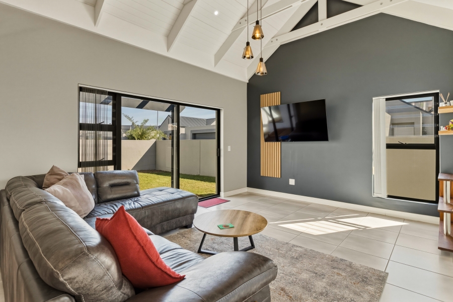 3 Bedroom Property for Sale in Aan de Wijnlanden Western Cape
